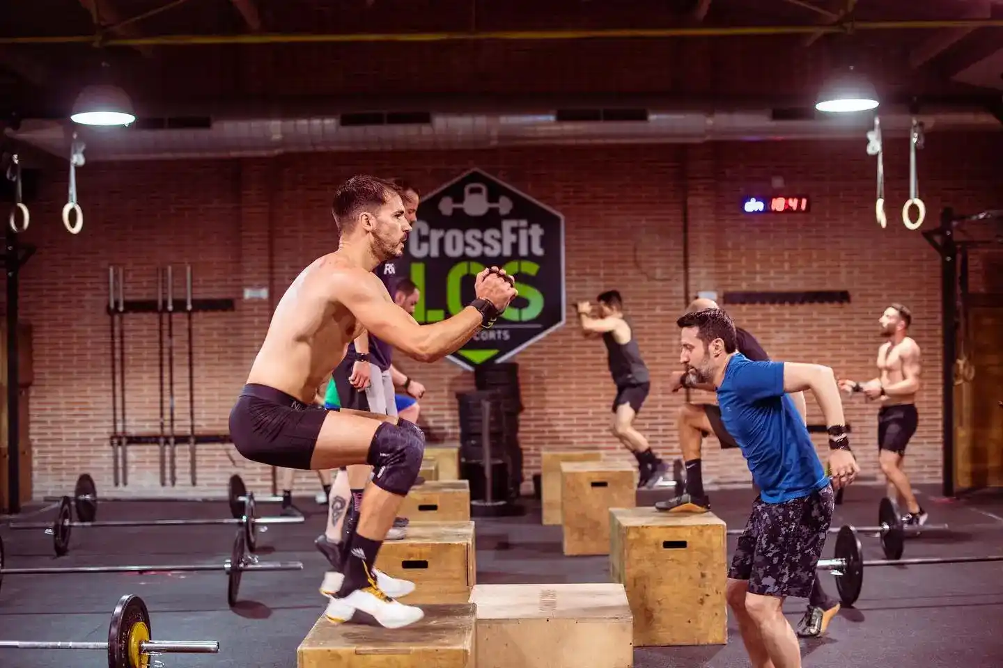 CrossFit en Les Corts: Los Mejores Gimnasios para Mantenerte en Forma este 2025