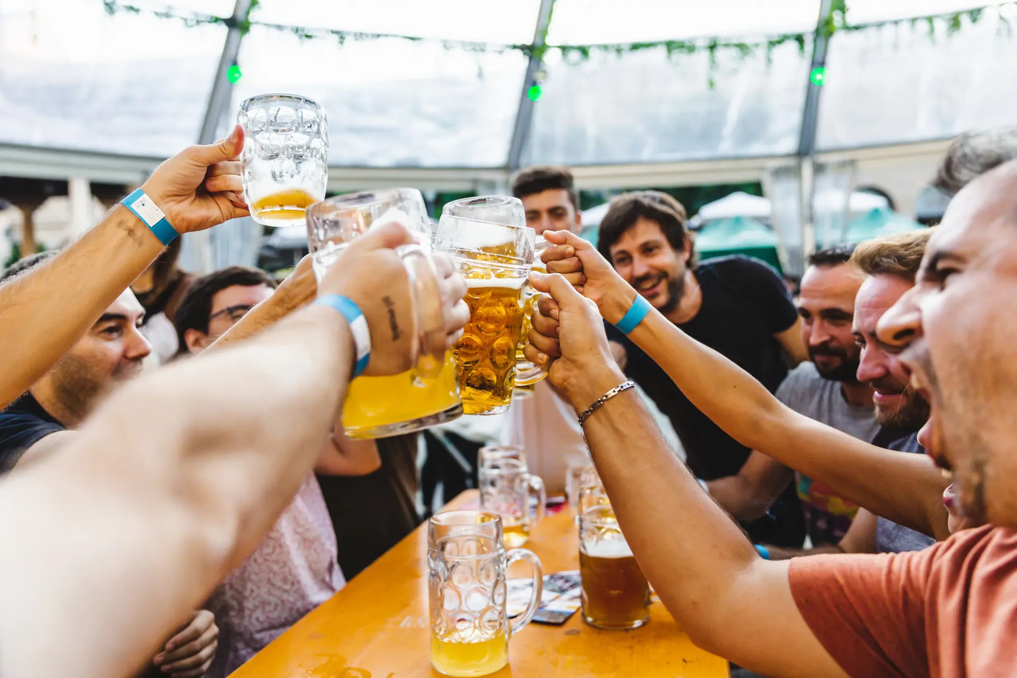 ¿Listo para el Oktoberfest Barcelona 2024? Guía completa con todo lo que necesitas saber 🍻